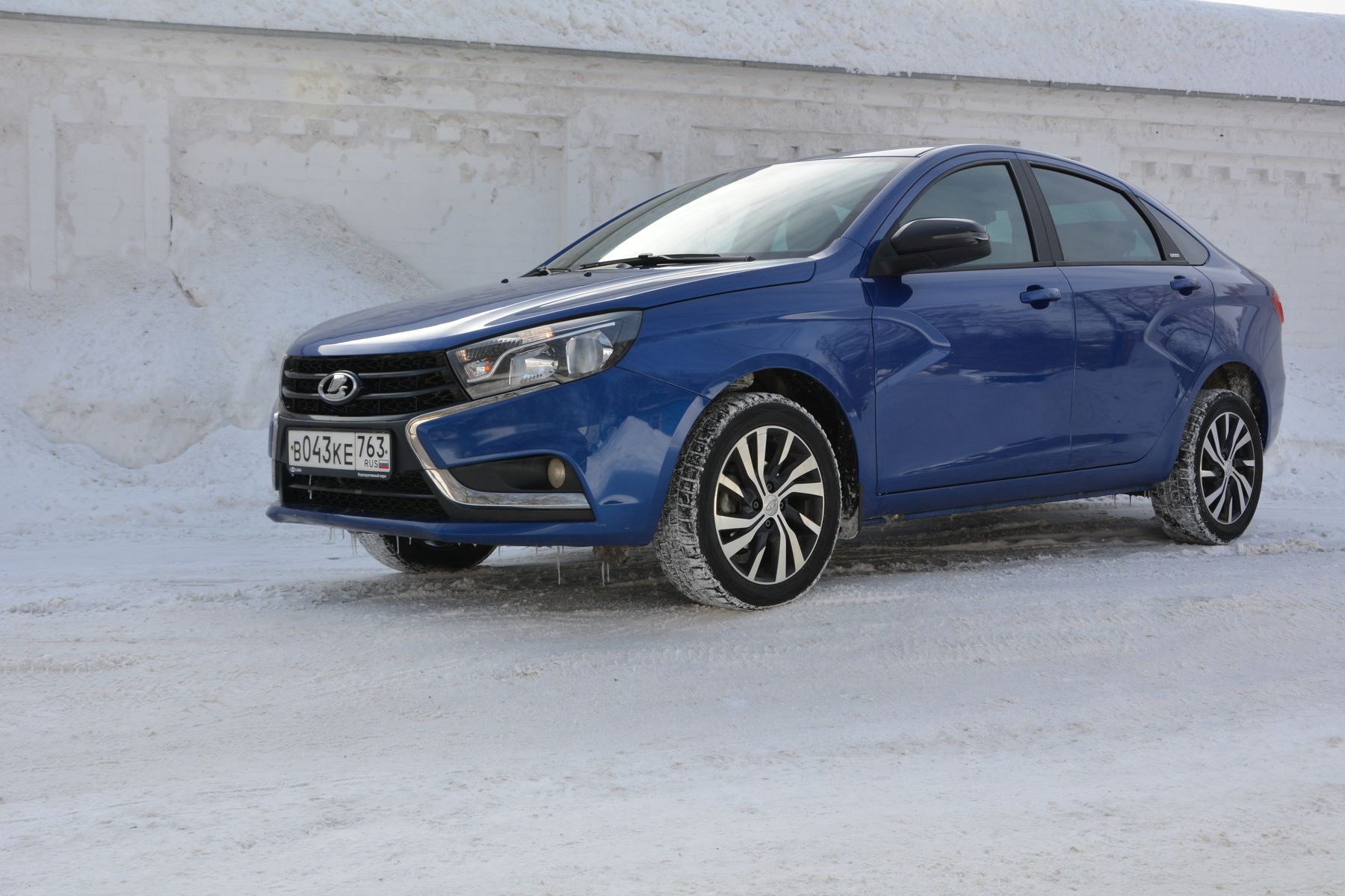 Lada Vesta SW Cross 1.6 вариатор